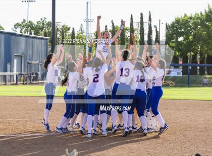 Thumbnail 1 in Caruthers vs. Boron (CIF CS Division V Championship) photogallery.