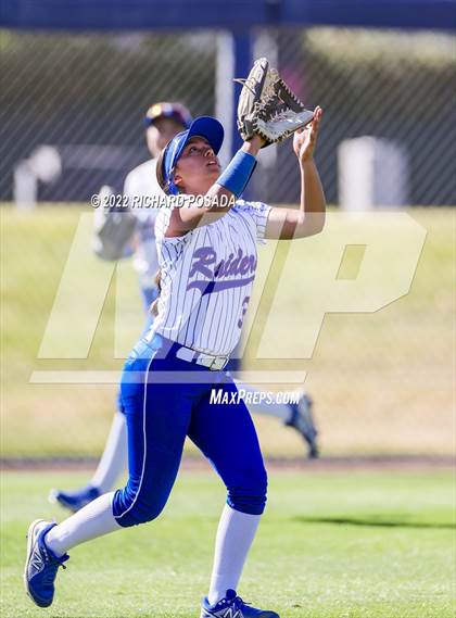 Thumbnail 2 in Caruthers vs. Boron (CIF CS Division V Championship) photogallery.
