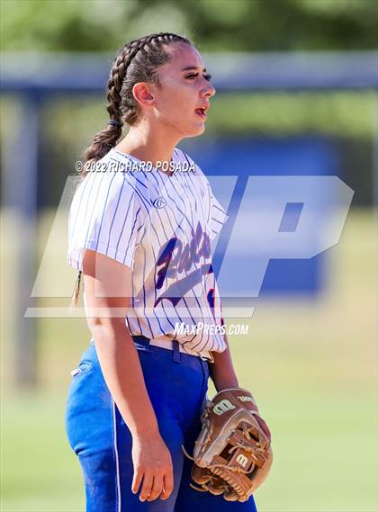 Thumbnail 1 in Caruthers vs. Boron (CIF CS Division V Championship) photogallery.