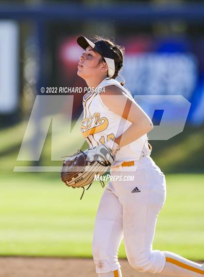 Thumbnail 3 in Caruthers vs. Boron (CIF CS Division V Championship) photogallery.