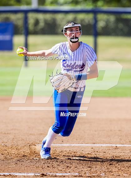 Thumbnail 3 in Caruthers vs. Boron (CIF CS Division V Championship) photogallery.