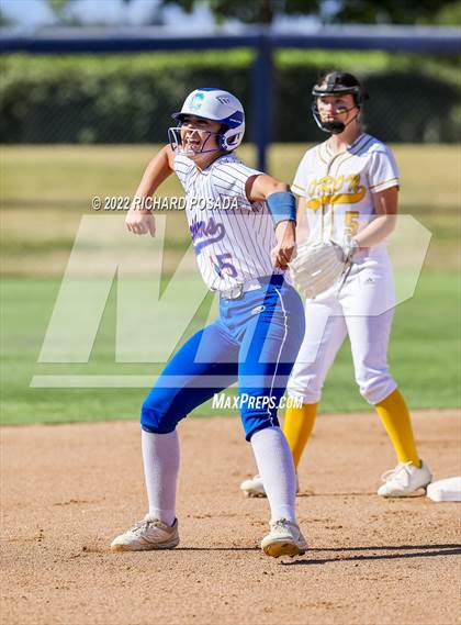 Thumbnail 2 in Caruthers vs. Boron (CIF CS Division V Championship) photogallery.