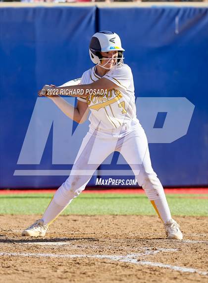 Thumbnail 1 in Caruthers vs. Boron (CIF CS Division V Championship) photogallery.