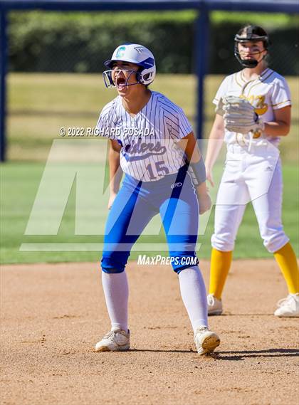 Thumbnail 1 in Caruthers vs. Boron (CIF CS Division V Championship) photogallery.