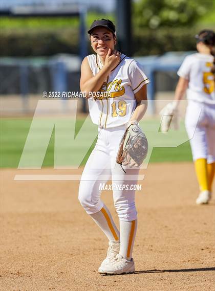 Thumbnail 3 in Caruthers vs. Boron (CIF CS Division V Championship) photogallery.