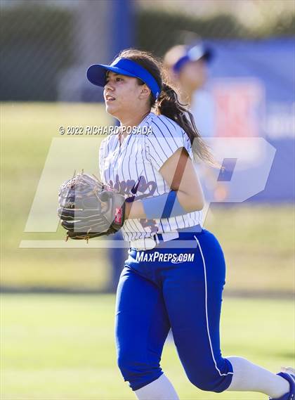 Thumbnail 3 in Caruthers vs. Boron (CIF CS Division V Championship) photogallery.