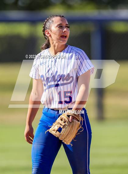 Thumbnail 3 in Caruthers vs. Boron (CIF CS Division V Championship) photogallery.