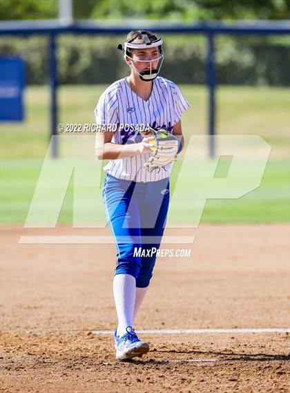 Thumbnail 2 in Caruthers vs. Boron (CIF CS Division V Championship) photogallery.