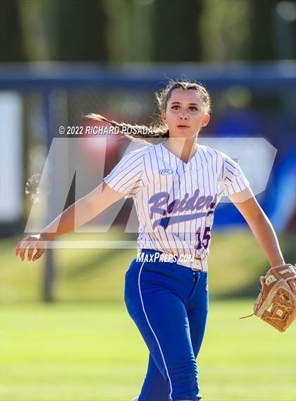 Thumbnail 2 in Caruthers vs. Boron (CIF CS Division V Championship) photogallery.