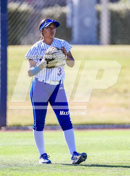 Thumbnail 3 in Caruthers vs. Boron (CIF CS Division V Championship) photogallery.