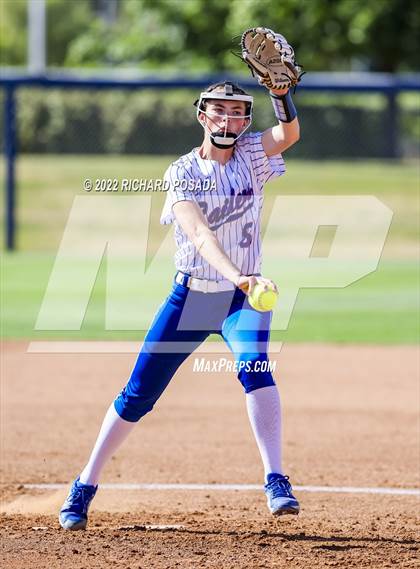 Thumbnail 1 in Caruthers vs. Boron (CIF CS Division V Championship) photogallery.