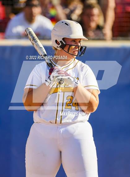 Thumbnail 2 in Caruthers vs. Boron (CIF CS Division V Championship) photogallery.