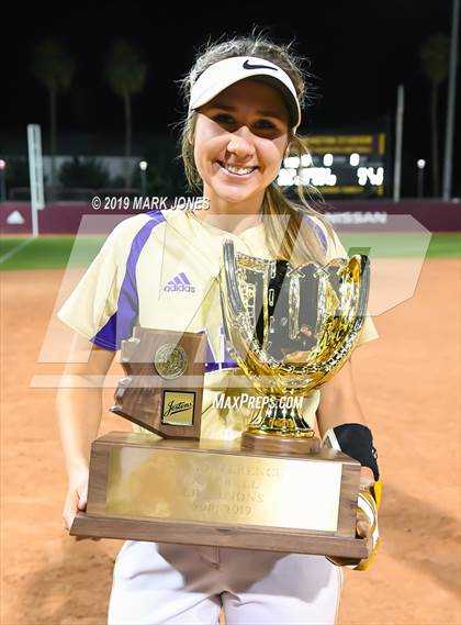 Thumbnail 2 in Sabino vs. Snowflake (AIA 3A Final - Awards) photogallery.