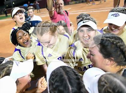 Thumbnail 3 in Sabino vs. Snowflake (AIA 3A Final - Awards) photogallery.