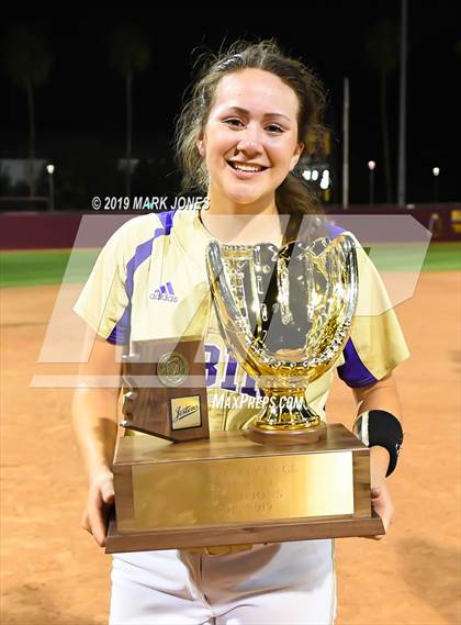 Thumbnail 3 in Sabino vs. Snowflake (AIA 3A Final - Awards) photogallery.