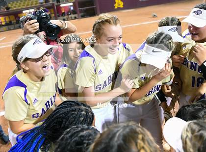 Thumbnail 1 in Sabino vs. Snowflake (AIA 3A Final - Awards) photogallery.
