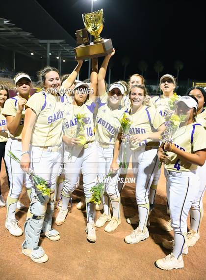 Thumbnail 3 in Sabino vs. Snowflake (AIA 3A Final - Awards) photogallery.