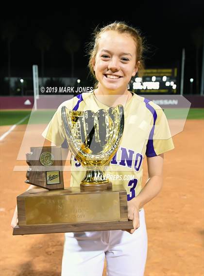 Thumbnail 3 in Sabino vs. Snowflake (AIA 3A Final - Awards) photogallery.
