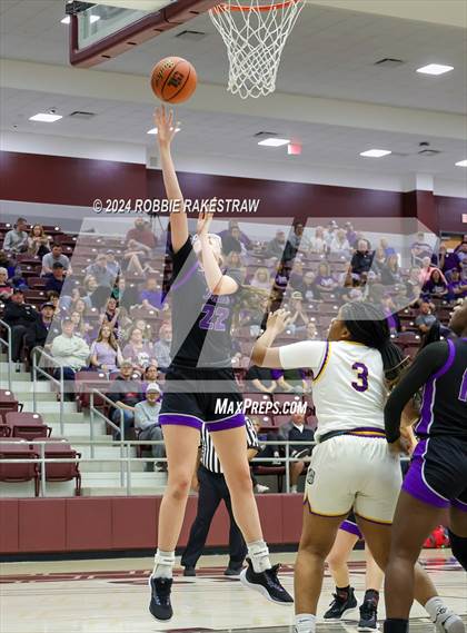 Thumbnail 1 in Marlin vs. Douglass (UIL 2A Regional Semifinal Playoff) photogallery.
