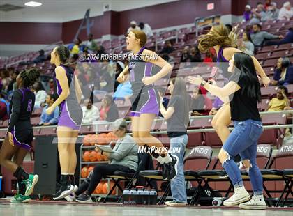Thumbnail 3 in Marlin vs. Douglass (UIL 2A Regional Semifinal Playoff) photogallery.