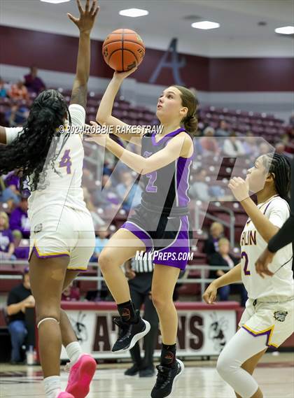 Thumbnail 3 in Marlin vs. Douglass (UIL 2A Regional Semifinal Playoff) photogallery.
