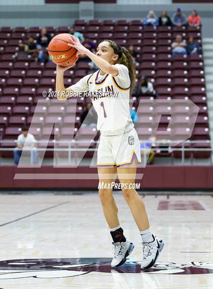 Thumbnail 3 in Marlin vs. Douglass (UIL 2A Regional Semifinal Playoff) photogallery.