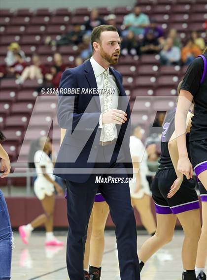 Thumbnail 1 in Marlin vs. Douglass (UIL 2A Regional Semifinal Playoff) photogallery.