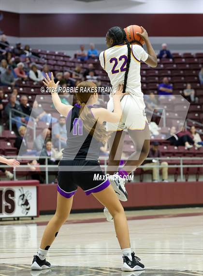 Thumbnail 1 in Marlin vs. Douglass (UIL 2A Regional Semifinal Playoff) photogallery.