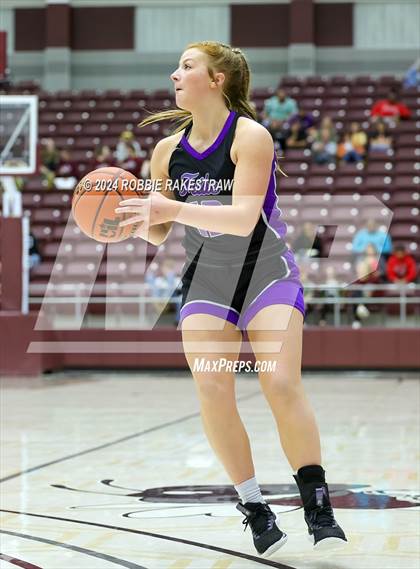 Thumbnail 3 in Marlin vs. Douglass (UIL 2A Regional Semifinal Playoff) photogallery.