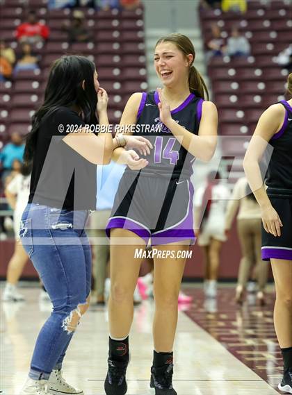 Thumbnail 3 in Marlin vs. Douglass (UIL 2A Regional Semifinal Playoff) photogallery.