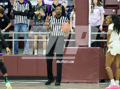 Thumbnail 1 in Marlin vs. Douglass (UIL 2A Regional Semifinal Playoff) photogallery.