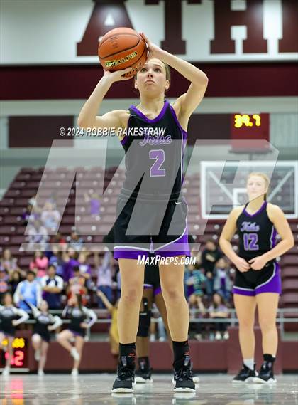 Thumbnail 3 in Marlin vs. Douglass (UIL 2A Regional Semifinal Playoff) photogallery.