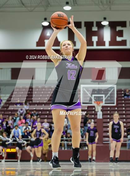 Thumbnail 2 in Marlin vs. Douglass (UIL 2A Regional Semifinal Playoff) photogallery.