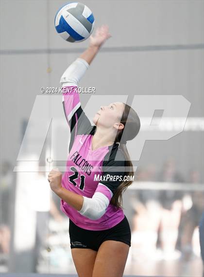 Thumbnail 3 in Novi vs. Utica Ford (Motor City Power Series) photogallery.