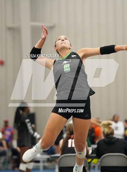 Thumbnail 1 in Novi vs. Utica Ford (Motor City Power Series) photogallery.