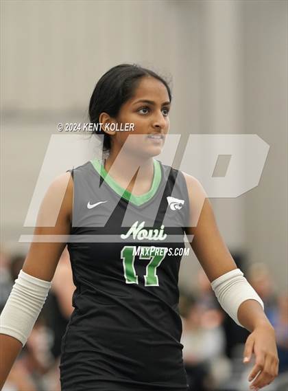 Thumbnail 1 in Novi vs. Utica Ford (Motor City Power Series) photogallery.