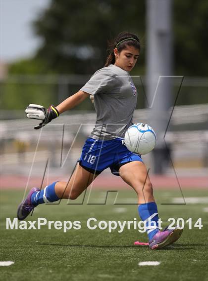 Thumbnail 3 in Manteca vs Christian Brothers (CIF SJS D3 final) photogallery.