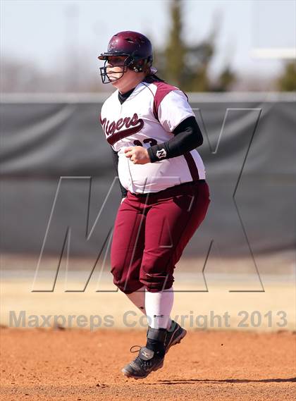Thumbnail 2 in Horn [Dr. John] vs A&M Consolidated (Forney-North Forney Invitational) photogallery.