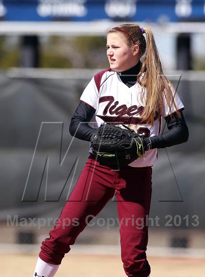 Thumbnail 1 in Horn [Dr. John] vs A&M Consolidated (Forney-North Forney Invitational) photogallery.