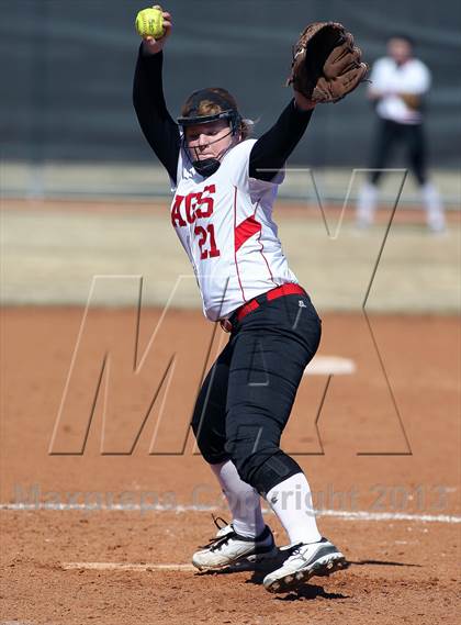 Thumbnail 1 in Horn [Dr. John] vs A&M Consolidated (Forney-North Forney Invitational) photogallery.