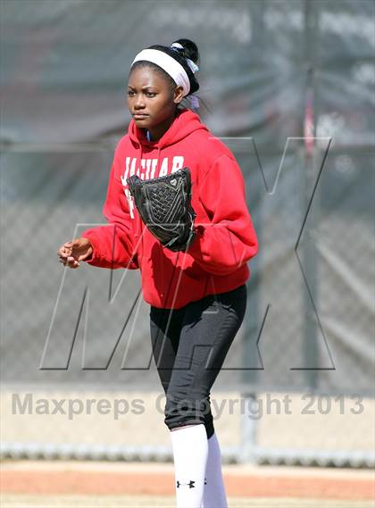 Thumbnail 2 in Horn [Dr. John] vs A&M Consolidated (Forney-North Forney Invitational) photogallery.