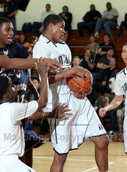 Thumbnail 3 in Loyola vs. St. John Bosco (Fairfax State Preview) photogallery.