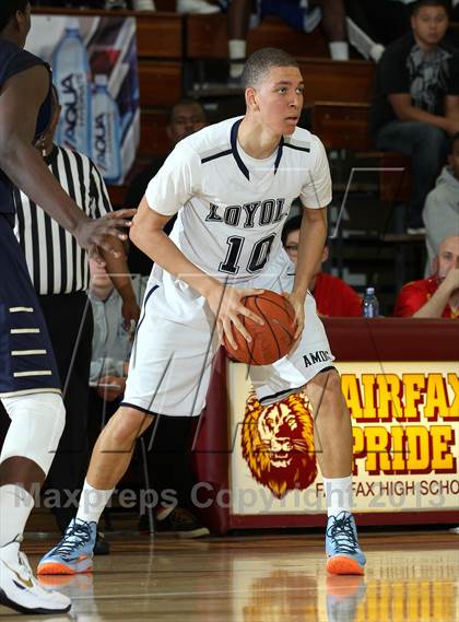 Thumbnail 3 in Loyola vs. St. John Bosco (Fairfax State Preview) photogallery.