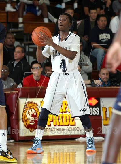 Thumbnail 3 in Loyola vs. St. John Bosco (Fairfax State Preview) photogallery.
