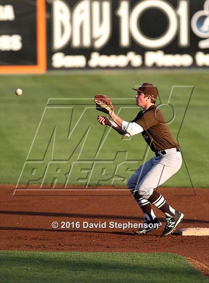 Thumbnail 1 in Saint Francis vs. San Benito (CIF CCS Open Final) photogallery.