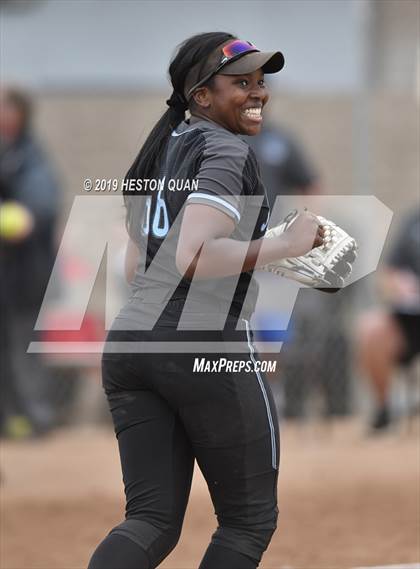 Thumbnail 2 in Orange Lutheran vs. Norco (CIF-SS D1 Playoff) photogallery.