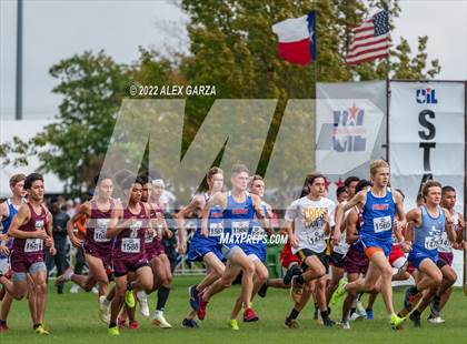 Thumbnail 1 in UIL 2A Cross Country Finals photogallery.