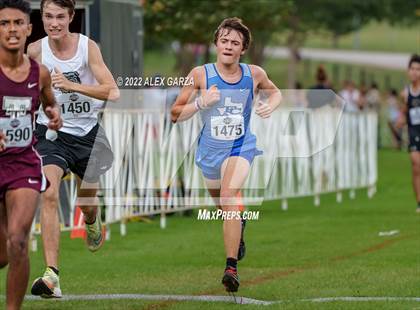 Thumbnail 1 in UIL 2A Cross Country Finals photogallery.