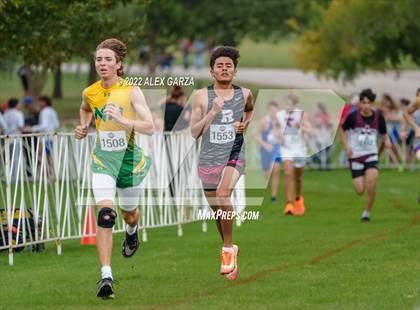 Thumbnail 3 in UIL 2A Cross Country Finals photogallery.