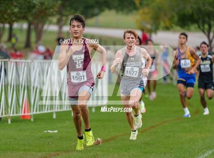 Thumbnail 2 in UIL 2A Cross Country Finals photogallery.